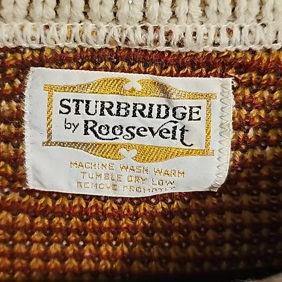 Cozy Cream and Brown Knit vintage poncho - Picture 3 of 4